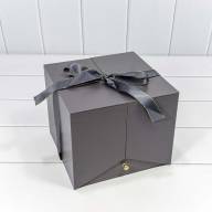 Коробка Квадратная 21*21*18 &quot;Сюрприз&quot; Серый 1/8 Арт: 721608/2 - Коробка Квадратная 21*21*18 "Сюрприз" Серый 1/8 Арт: 721608/2